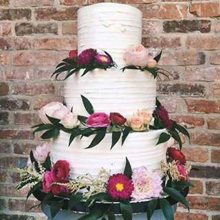 Image: BAKERY / RESTAURANT FOR DESSERT / WEDDING CAKES