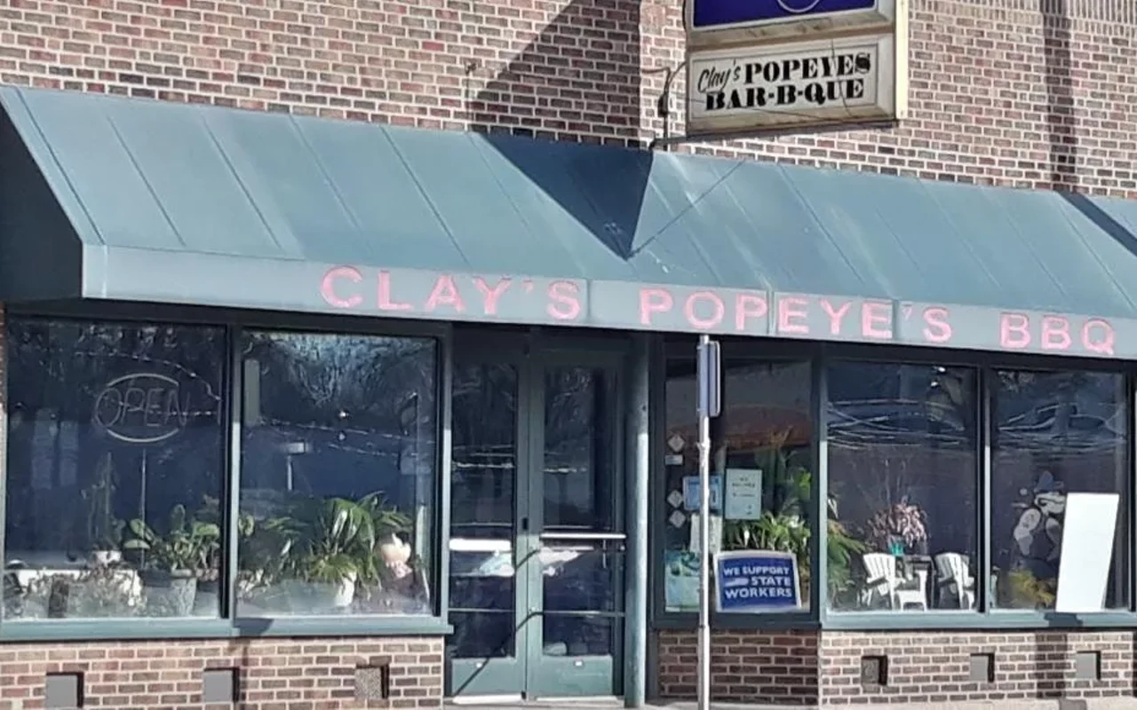 Image: Clay's Popeye's BBQ