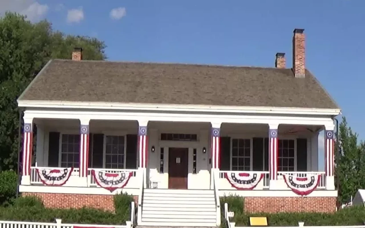 Image: Elijah Iles House Tours