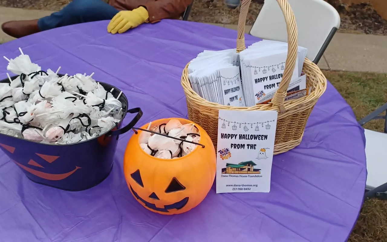 Image: Halloween Crafts and Games
