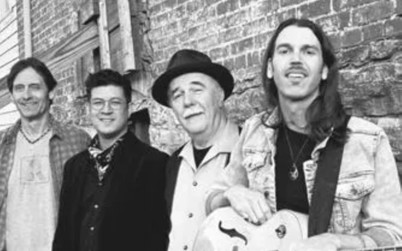Image: Ivas John Band
