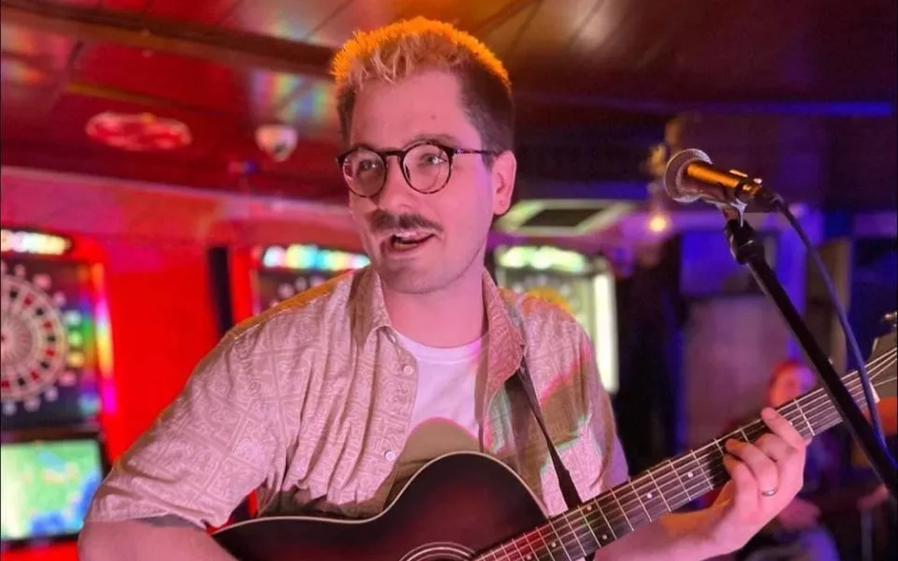 Image: Open mic with Silas Tockey