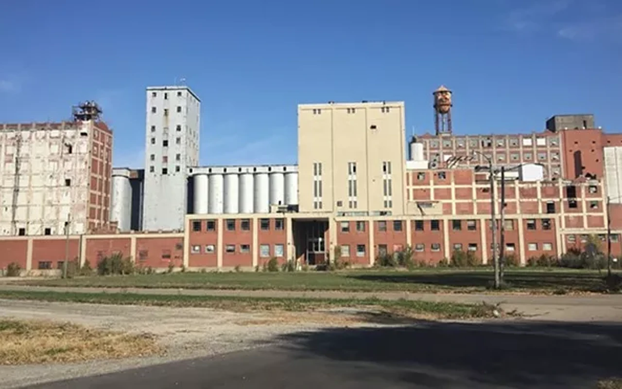 Image: Pillsbury Mill tours