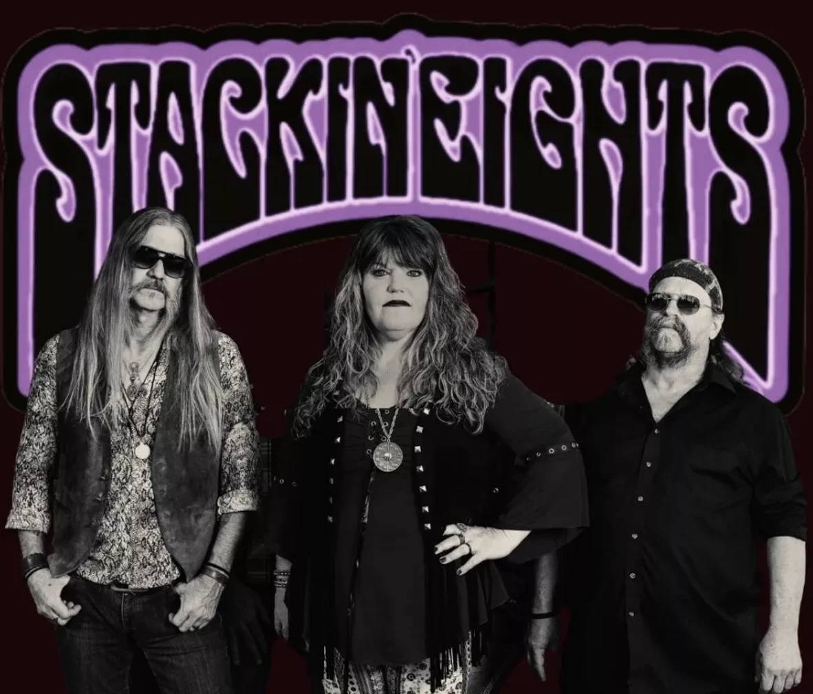 stackin_eights_2.webp