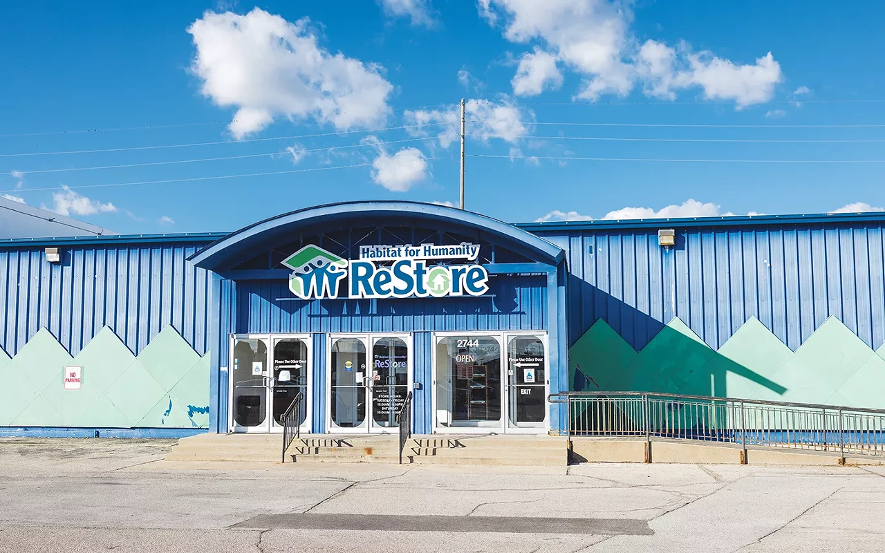 Image: THRIFT STORE