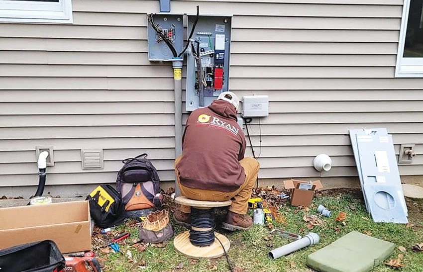 ELECTRICIAN