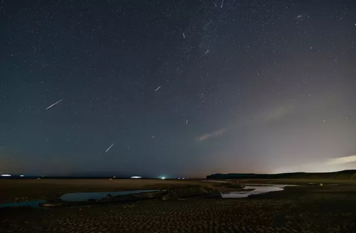 meteor_shower.webp